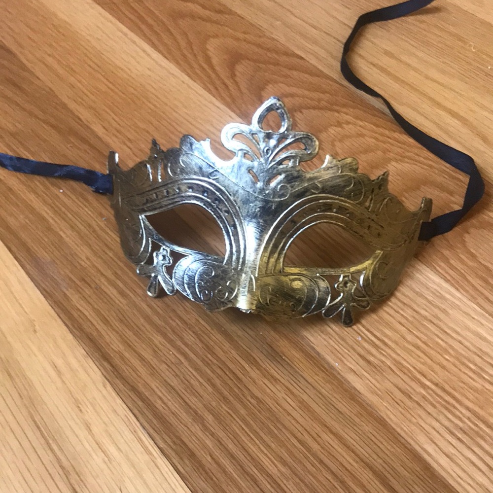 Masquerade mask